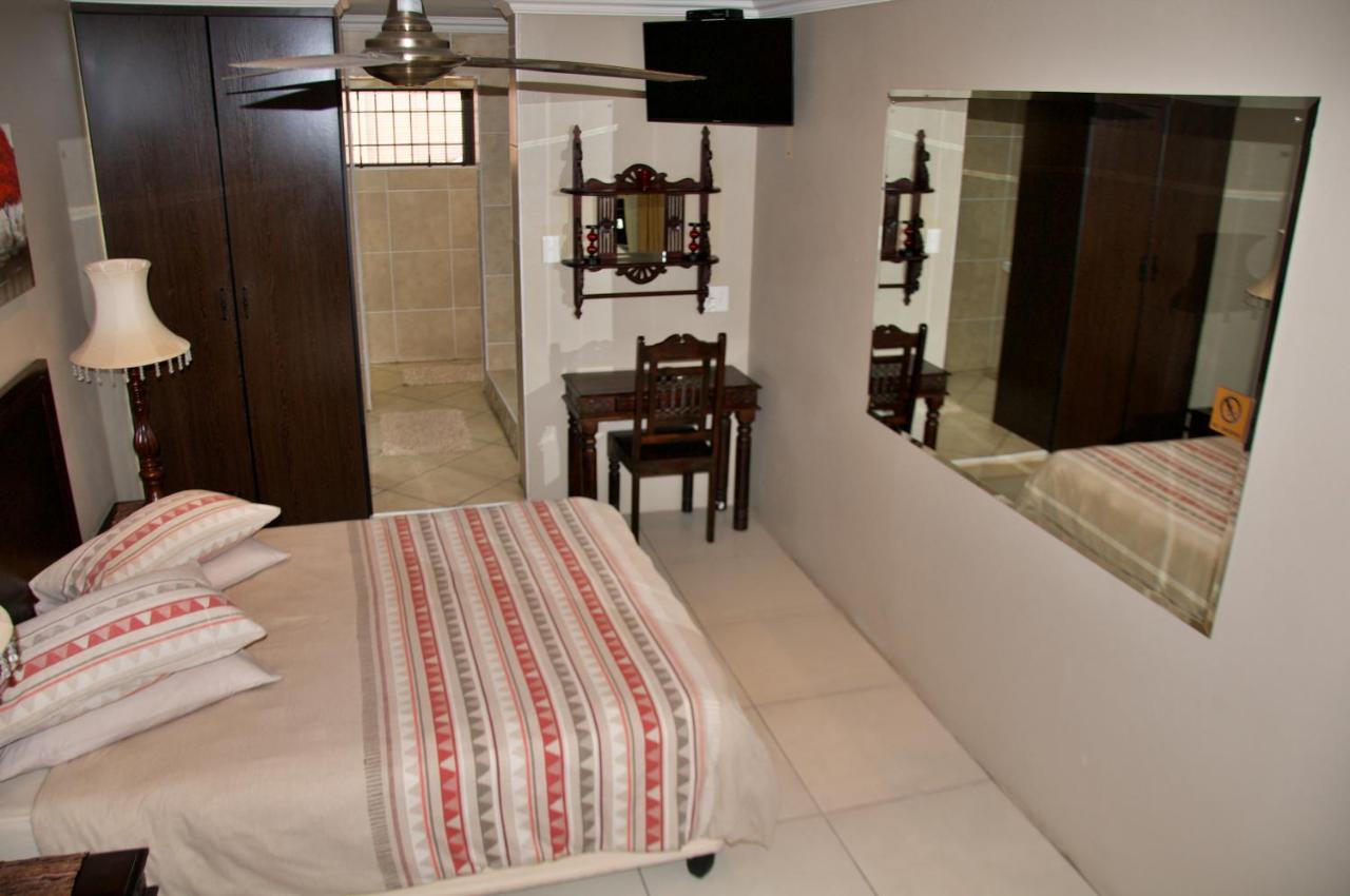 Mi Casa Guest House Uitenhage Экстерьер фото