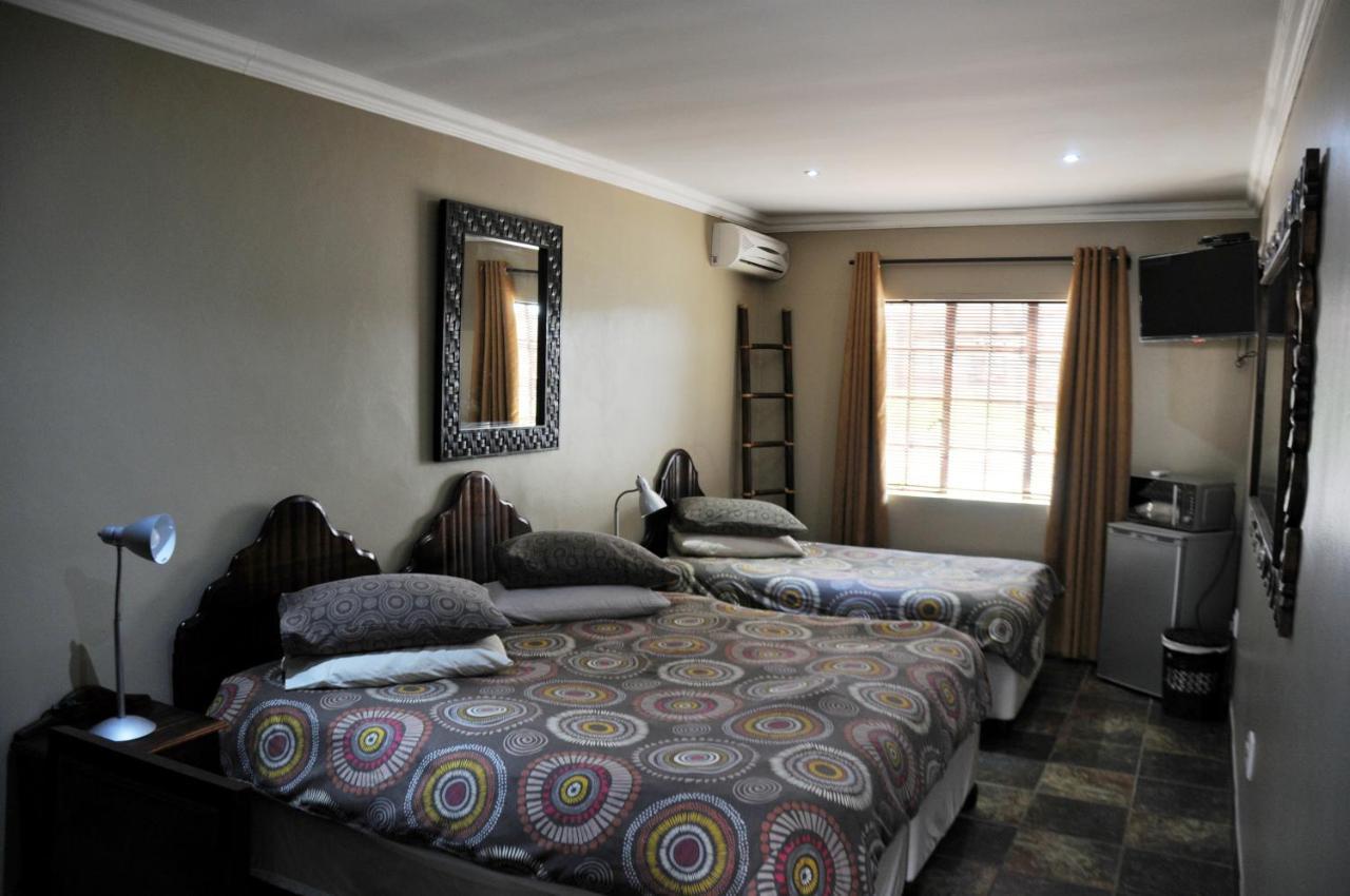 Mi Casa Guest House Uitenhage Экстерьер фото