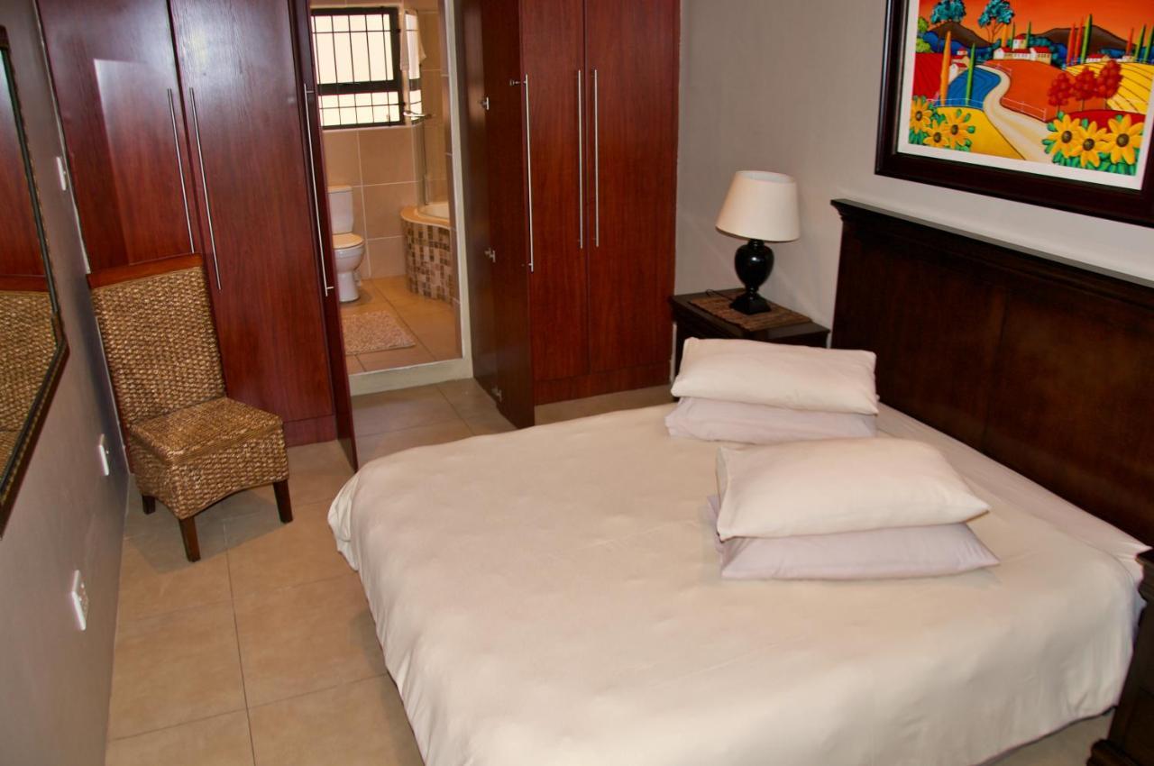 Mi Casa Guest House Uitenhage Экстерьер фото