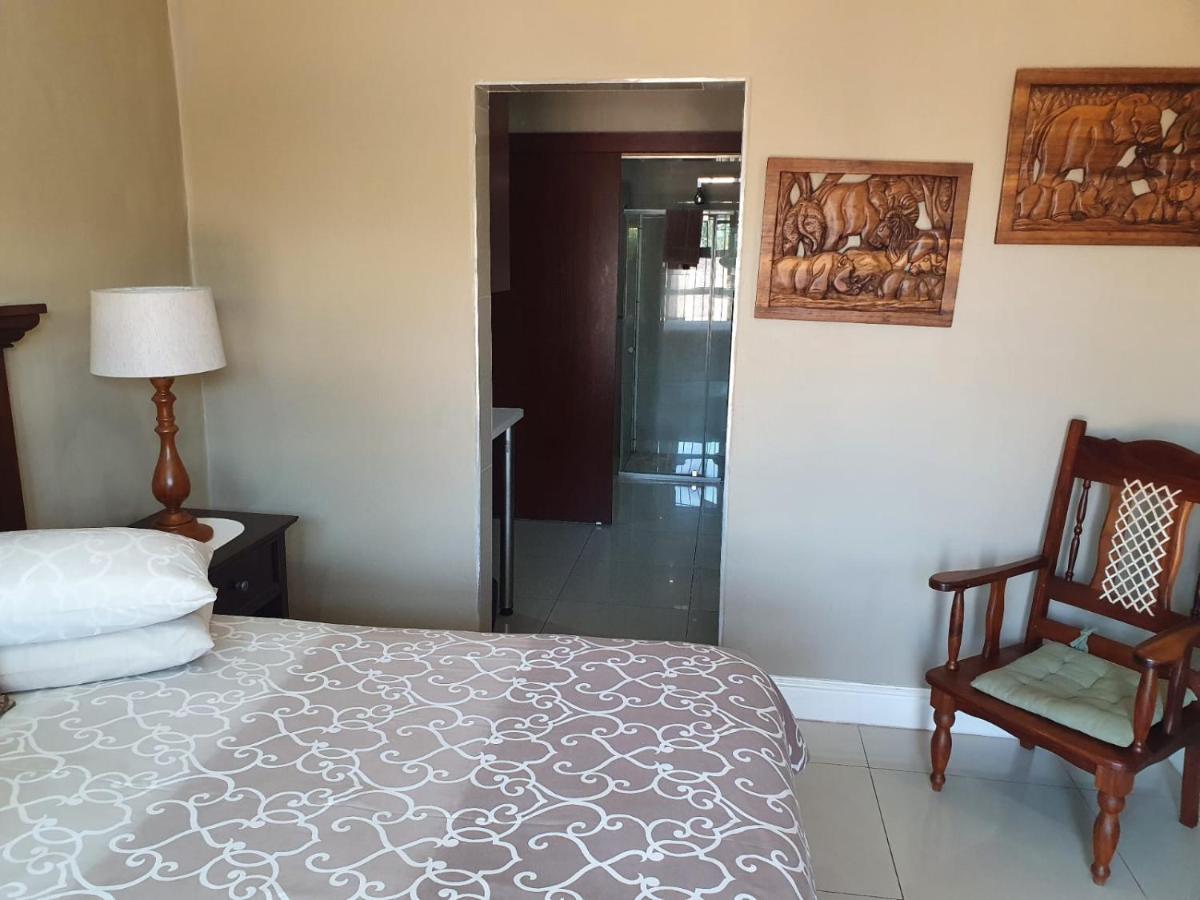 Mi Casa Guest House Uitenhage Экстерьер фото