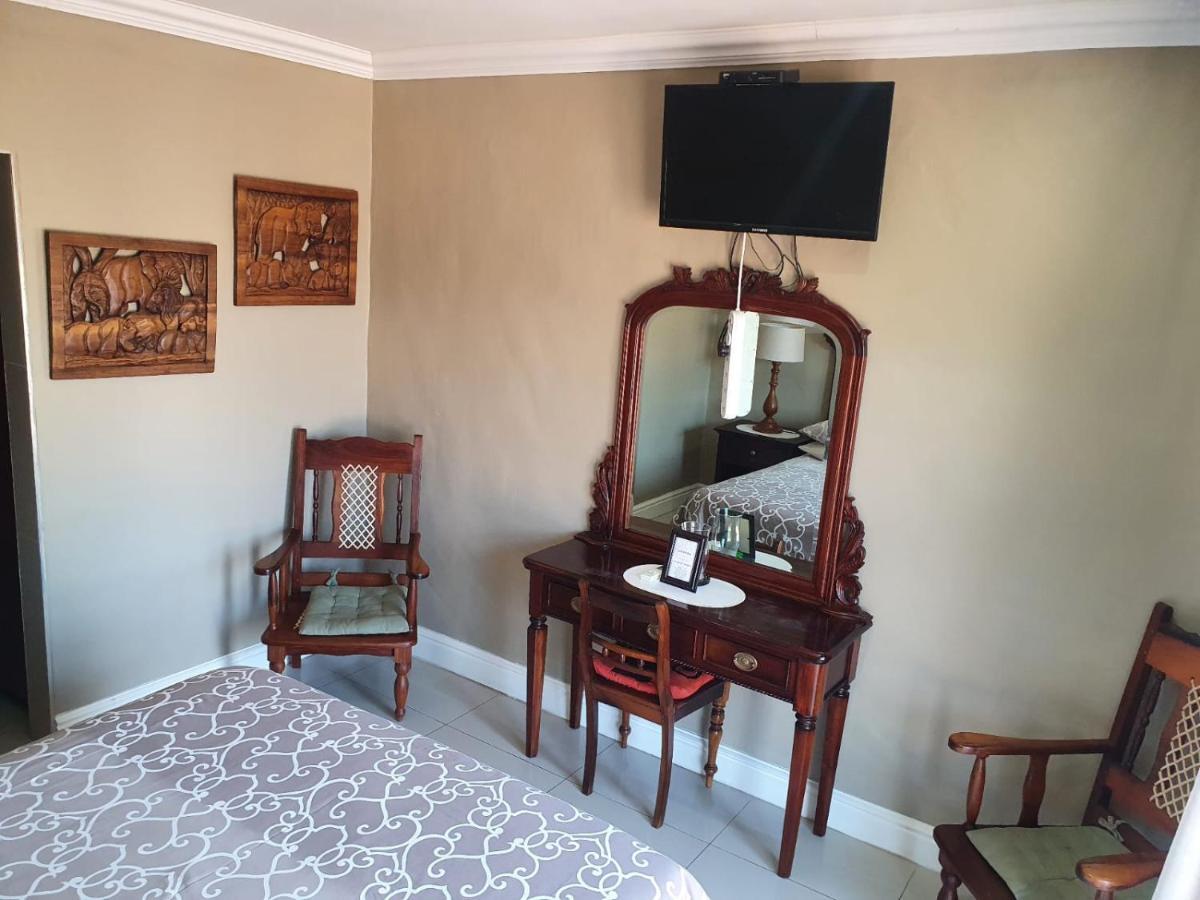 Mi Casa Guest House Uitenhage Экстерьер фото